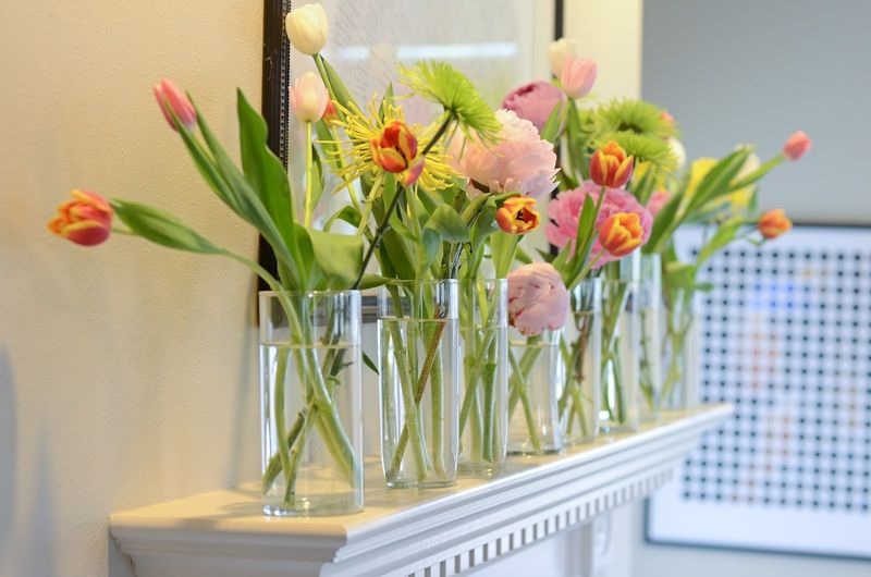 Fresh Flower Arrangement Ideas For Home Decoration