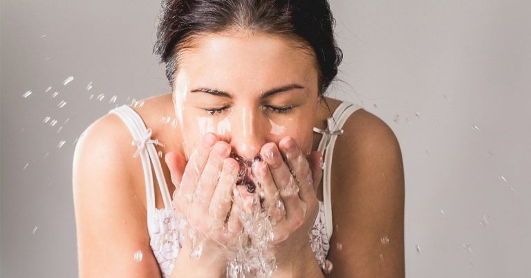 How to take care of your skin when you are asleep?