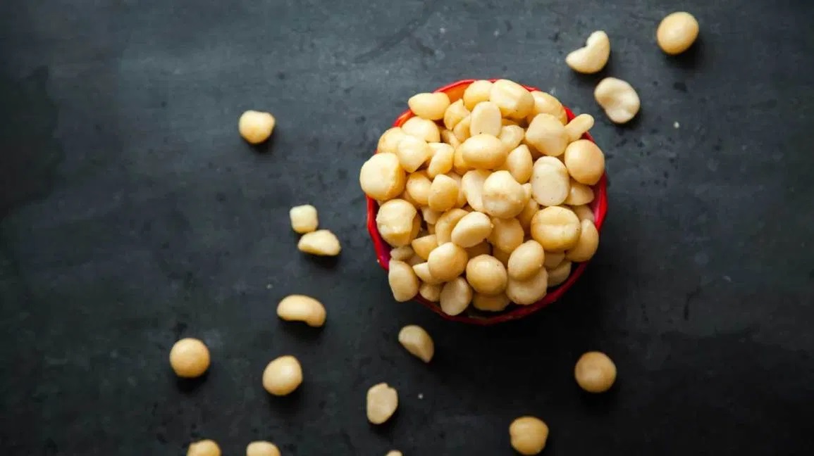 Macadamia: The Super Nut That Benefits Your Skin and Hair in Ways More Than One