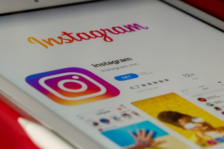The Ultimate Instagram Growth Guide: Free Tools and Apps to Grow Fast